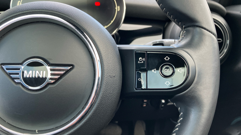 MINI Hatchback 135kW Cooper S Level 3 33kWh 3dr Auto Electric Hatchback